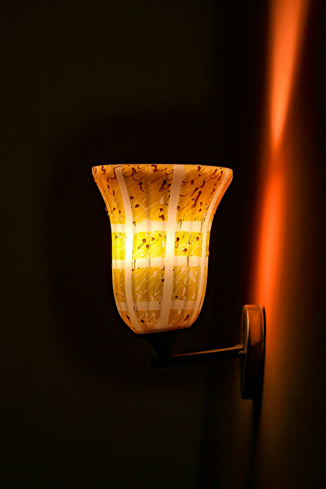 a light that is on the side of a wall